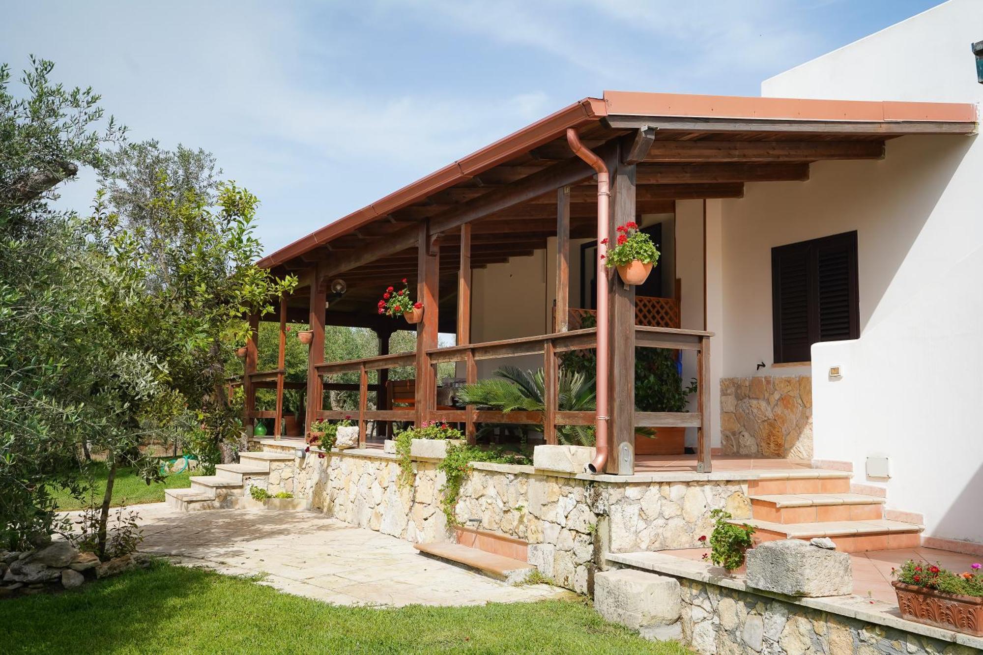 Casa Vacanza Russo Fernando Alimini Eksteriør billede