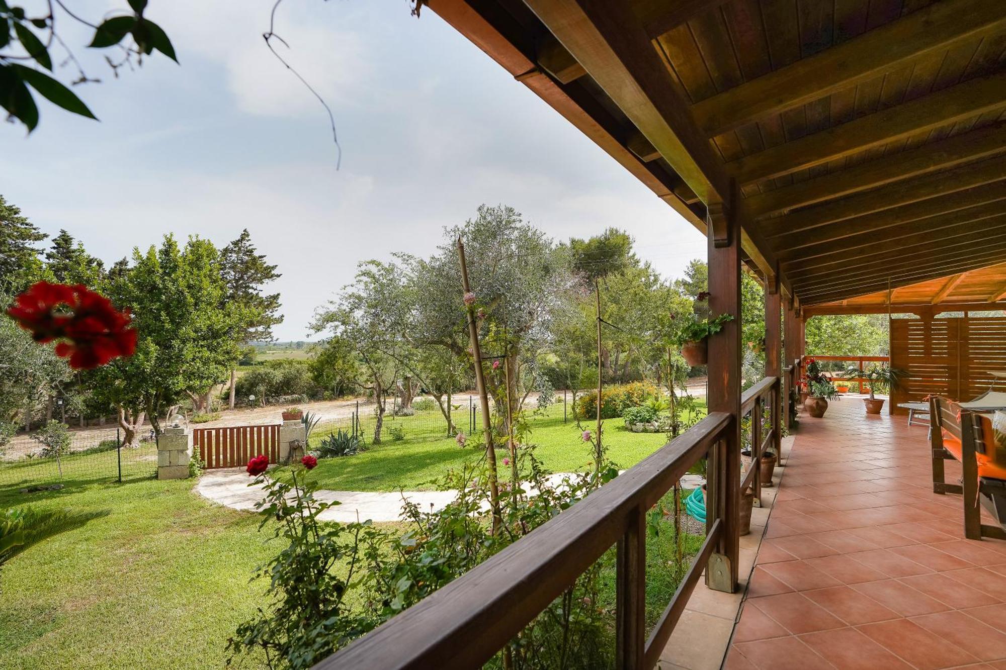 Casa Vacanza Russo Fernando Alimini Eksteriør billede