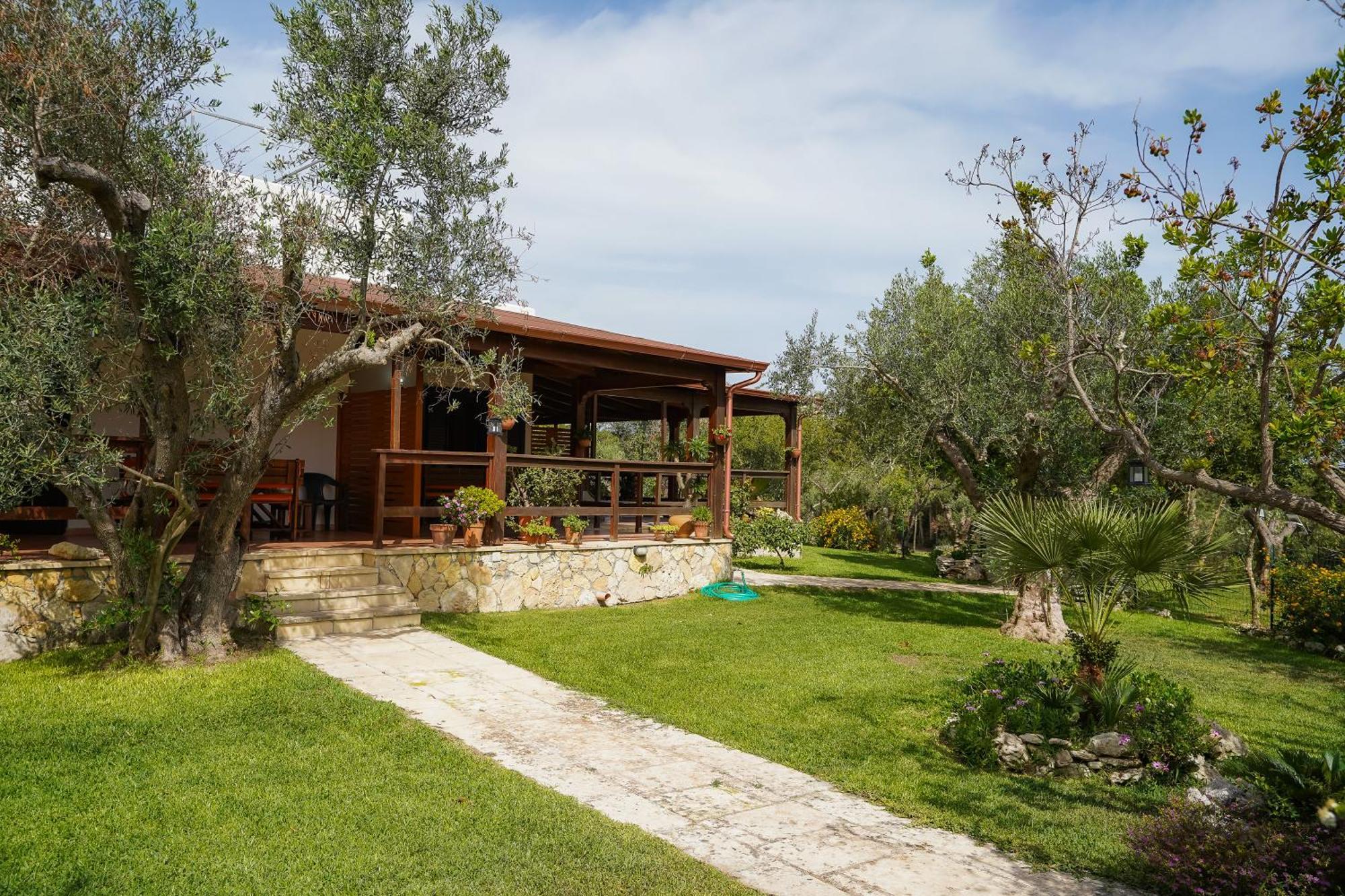 Casa Vacanza Russo Fernando Alimini Eksteriør billede
